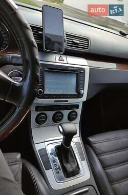 Седан Volkswagen Passat 2009 в 