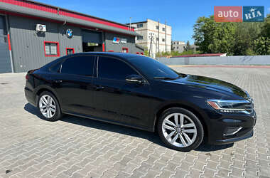 Седан Volkswagen Passat 2019 в Ковеле