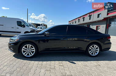 Седан Volkswagen Passat 2019 в Ковелі