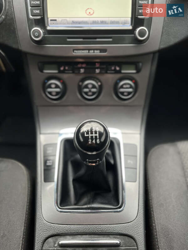Универсал Volkswagen Passat 2008 в Луцке