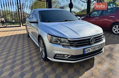 Седан Volkswagen Passat 2017 в Києві
