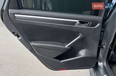 Седан Volkswagen Passat 2017 в 