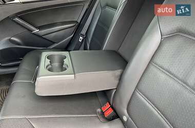Седан Volkswagen Passat 2017 в 
