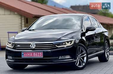 Седан Volkswagen Passat 2015 в 