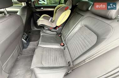 Седан Volkswagen Passat 2015 в 
