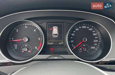Универсал Volkswagen Passat 2015 в 