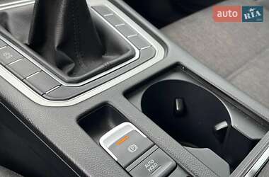 Универсал Volkswagen Passat 2015 в 