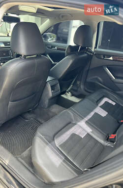 Седан Volkswagen Passat 2012 в 