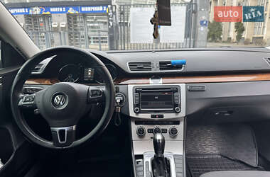 Седан Volkswagen Passat 2012 в 