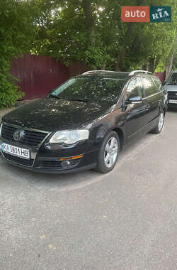 Універсал Volkswagen Passat 2007 в Вишгороді