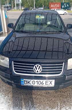 Седан Volkswagen Passat 2004 в Рівному