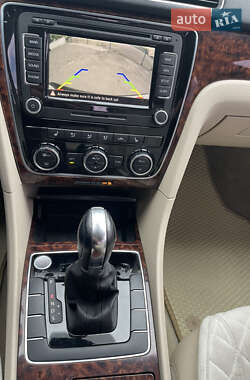 Седан Volkswagen Passat 2012 в 
