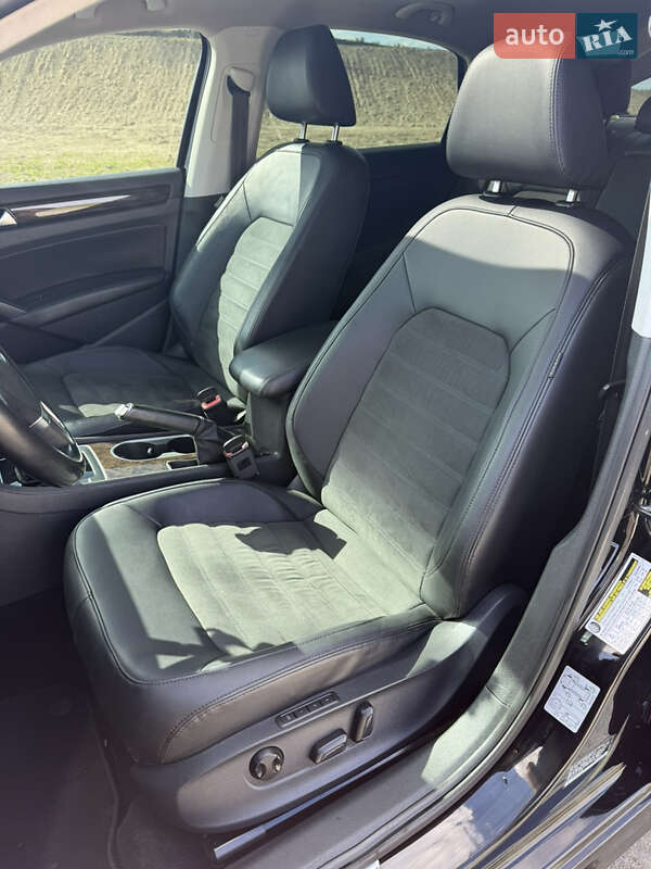 Седан Volkswagen Passat 2014 в Рівному