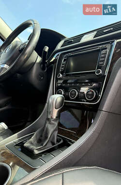 Седан Volkswagen Passat 2014 в 