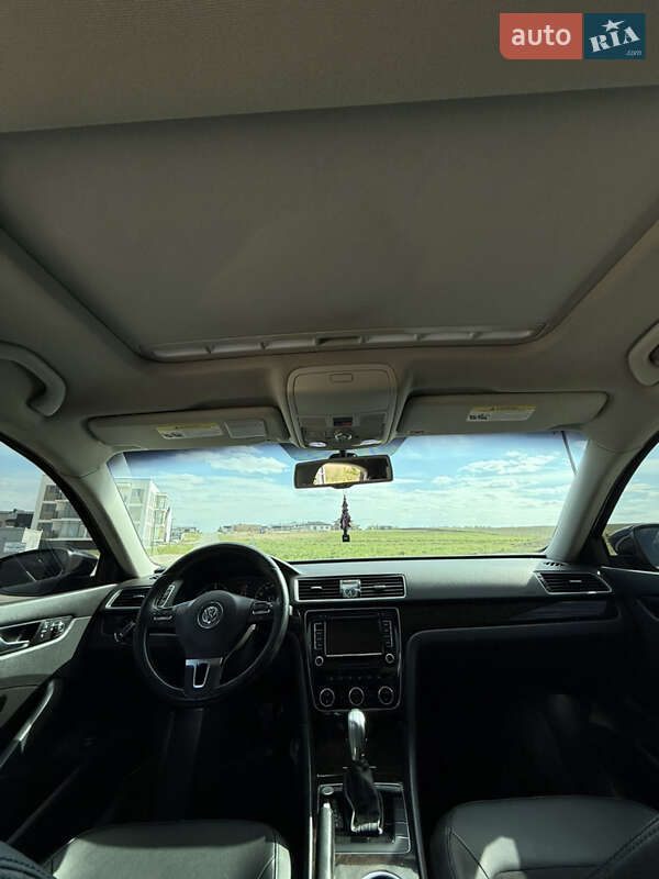 Седан Volkswagen Passat 2014 в Рівному