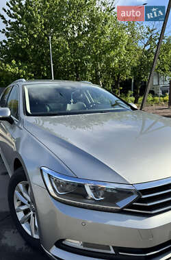 Універсал Volkswagen Passat 2015 в 