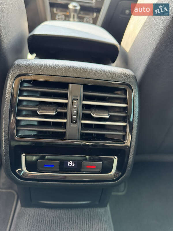 Универсал Volkswagen Passat 2015 в Немирове фото 29 Универсал Volkswagen Passat 2015 в Немирове