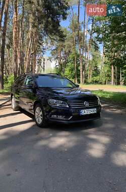 Універсал Volkswagen Passat 2011 в Черкасах
