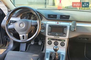 Универсал Volkswagen Passat 2009 в 