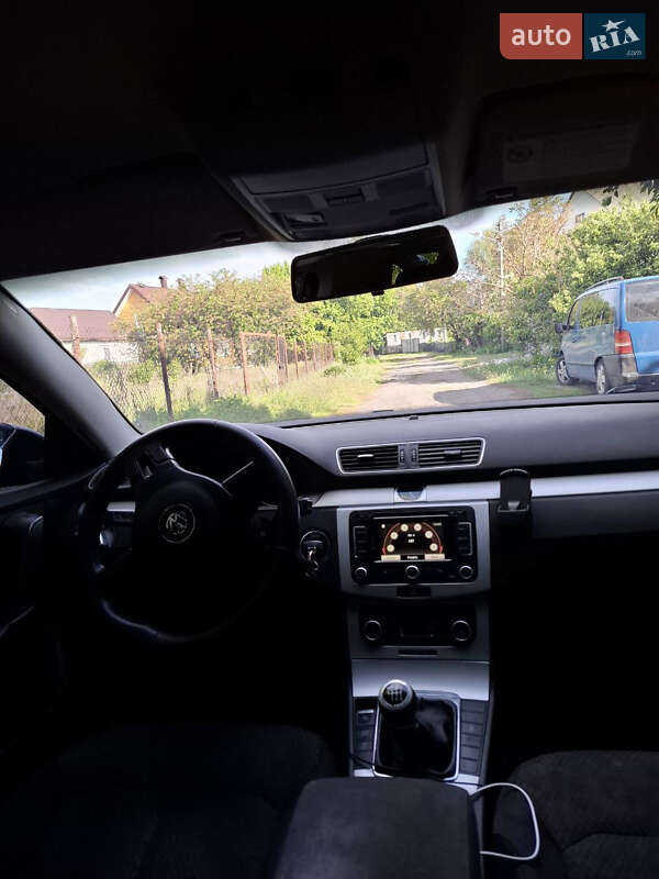 Універсал Volkswagen Passat 2011 в Березному