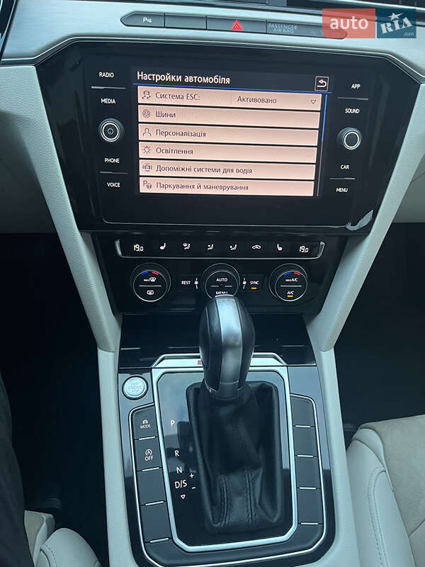 Универсал Volkswagen Passat 2018 в Бердичеве