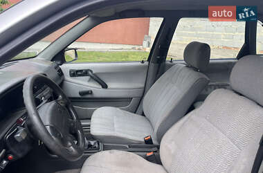 Седан Volkswagen Passat 1989 в 