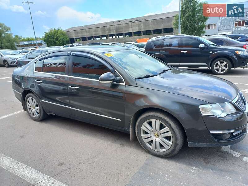 Седан Volkswagen Passat 2006 в Полтаві