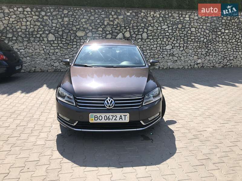 Универсал Volkswagen Passat 2011 в Подволочиске