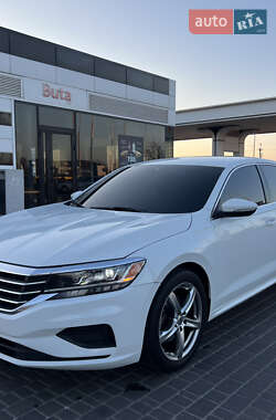 Седан Volkswagen Passat 2020 в 