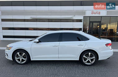 Седан Volkswagen Passat 2020 в 