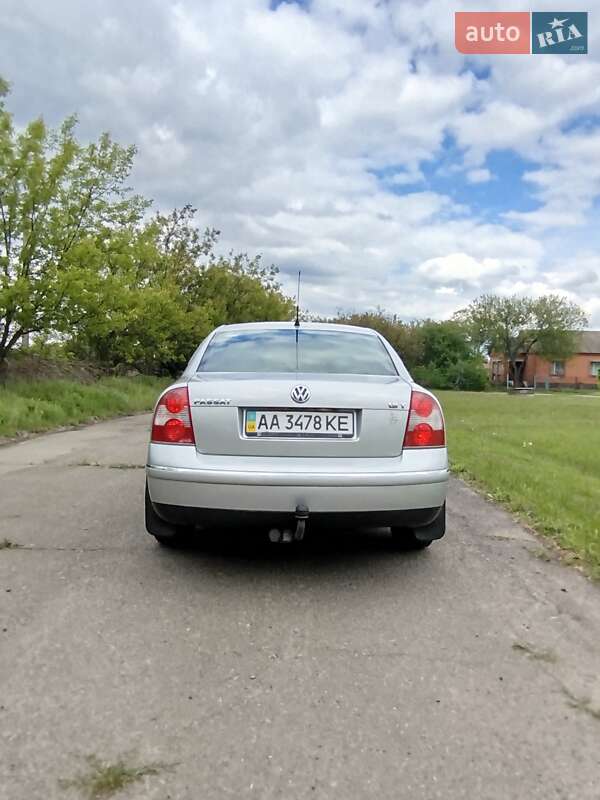Седан Volkswagen Passat 2005 в Пирятине
