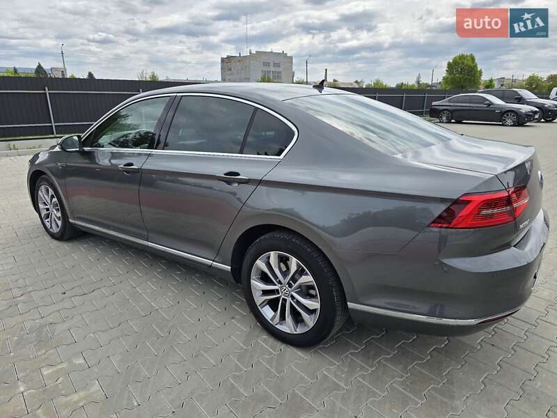 Седан Volkswagen Passat 2016 в Ковелі