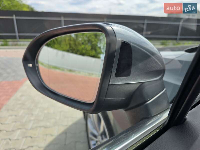 Седан Volkswagen Passat 2016 в Ковелі
