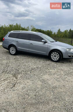 Універсал Volkswagen Passat 2009 в Івано-Франківську