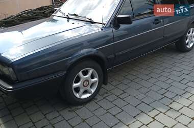 Хэтчбек Volkswagen Passat 1987 в Черновцах
