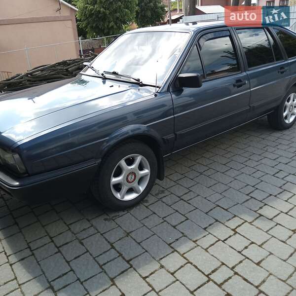 Хетчбек Volkswagen Passat 1987 в Чернівцях фото 5 Хетчбек Volkswagen Passat 1987 в Чернівцях
