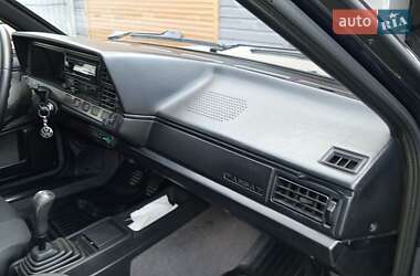 Хэтчбек Volkswagen Passat 1987 в Черновцах
