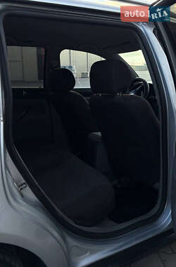 Универсал Volkswagen Passat 2004 в 