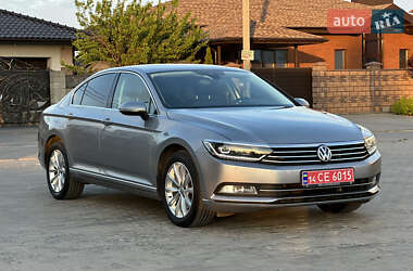 Седан Volkswagen Passat 2018 в 