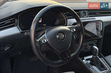 Седан Volkswagen Passat 2018 в 