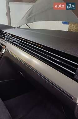 Універсал Volkswagen Passat 2015 в 