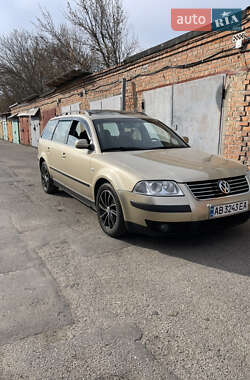 Універсал Volkswagen Passat 2003 в Вінниці