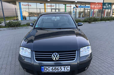 Седан Volkswagen Passat 2002 в Львові