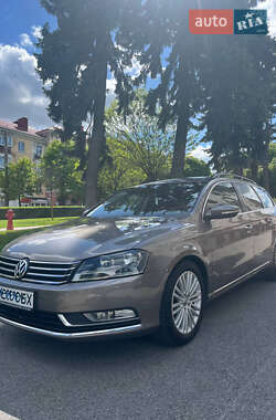 Универсал Volkswagen Passat 2011 в Чернигове