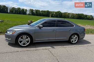 Седан Volkswagen Passat 2014 в 