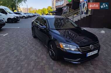 Седан Volkswagen Passat 2012 в Житомирі