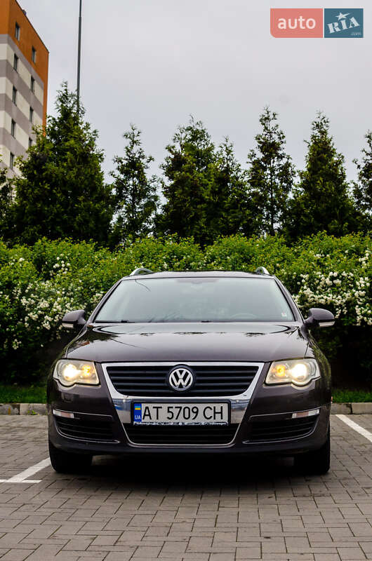 Універсал Volkswagen Passat 2010 в Івано-Франківську