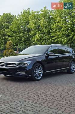 Универсал Volkswagen Passat 2020 в Луцке