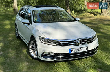 Универсал Volkswagen Passat 2015 в 