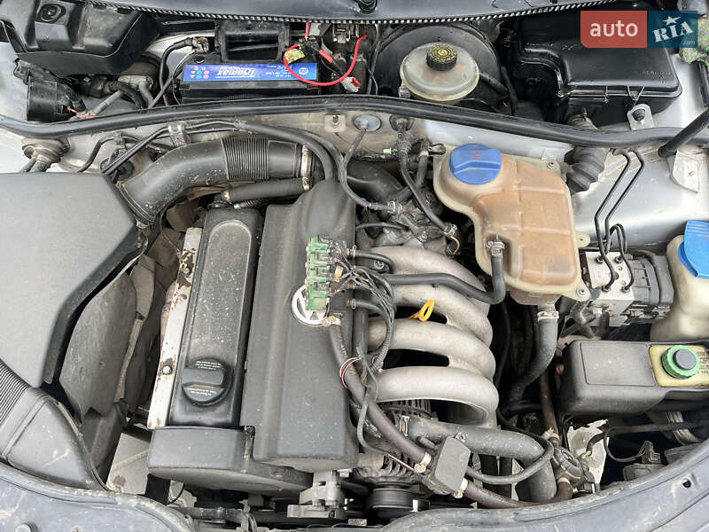 Седан Volkswagen Passat 1997 в Галичі